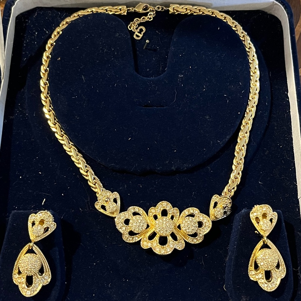 VINTAGE Original Christian Dior Rhinestone Flower Motif Suite Like New in Box